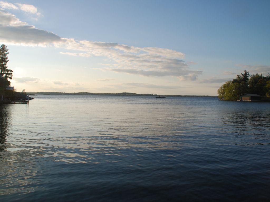 another view of the Islands & shipping channel from front de