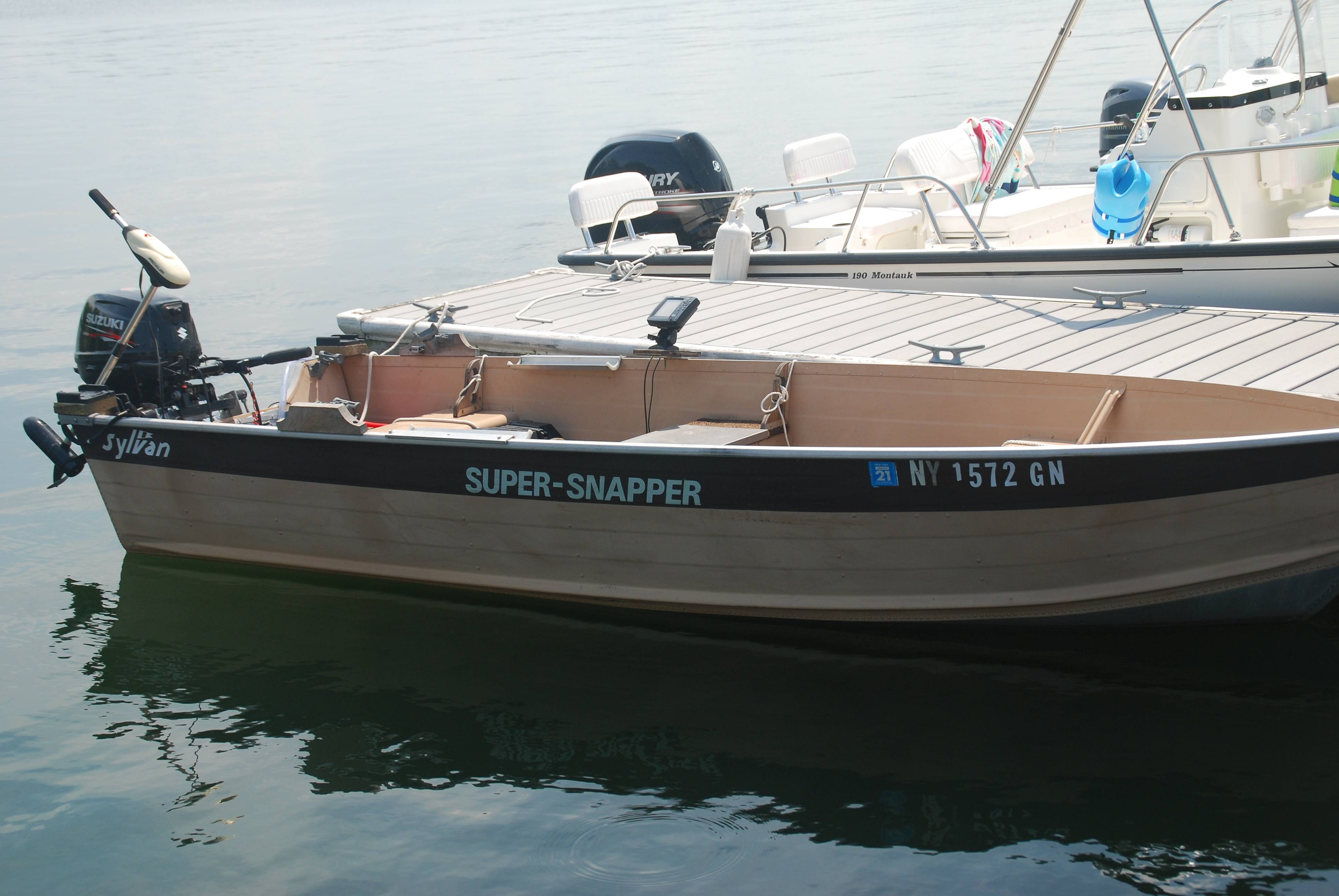 14' fishing boat for rent